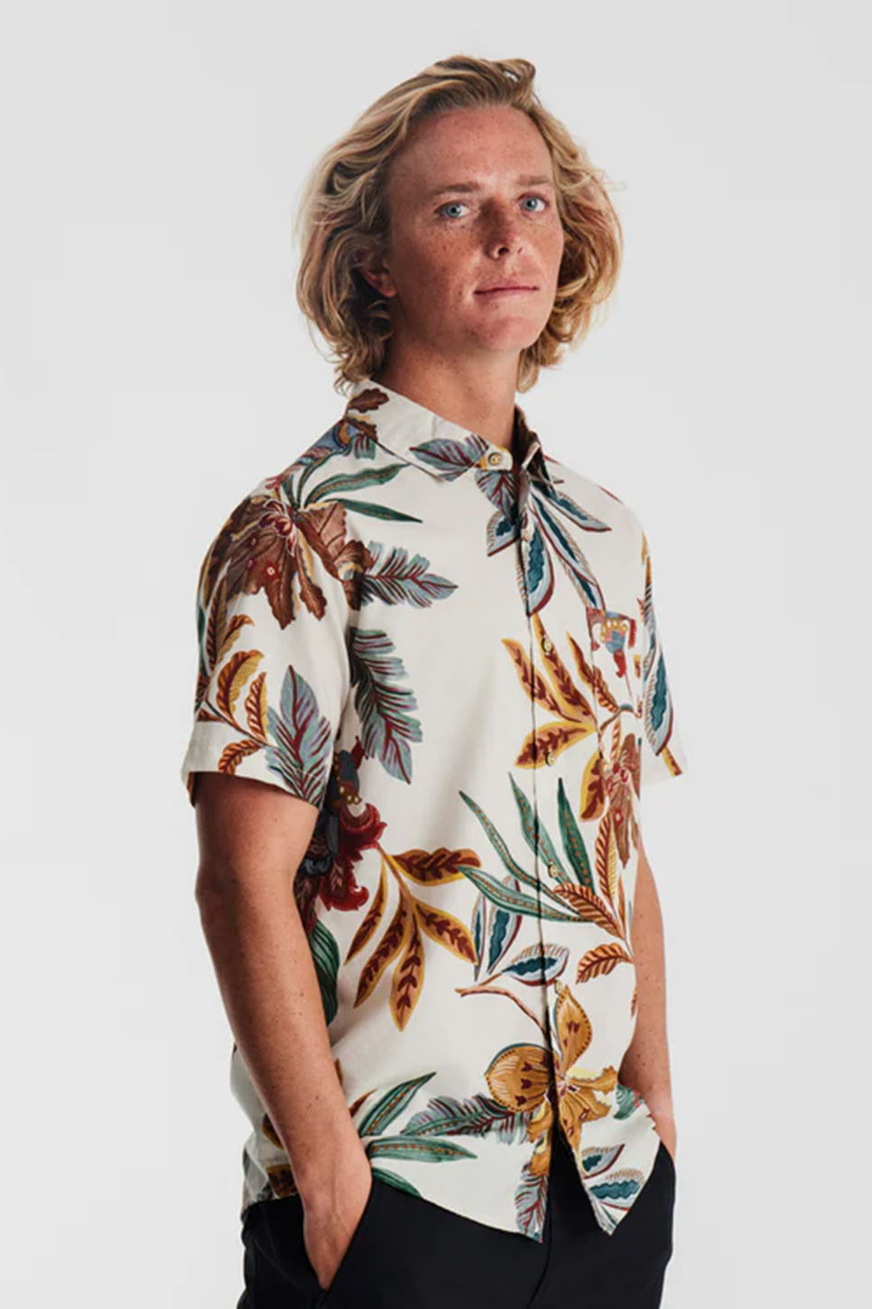 Roark - Journey SS - Baroque Almond - Side
