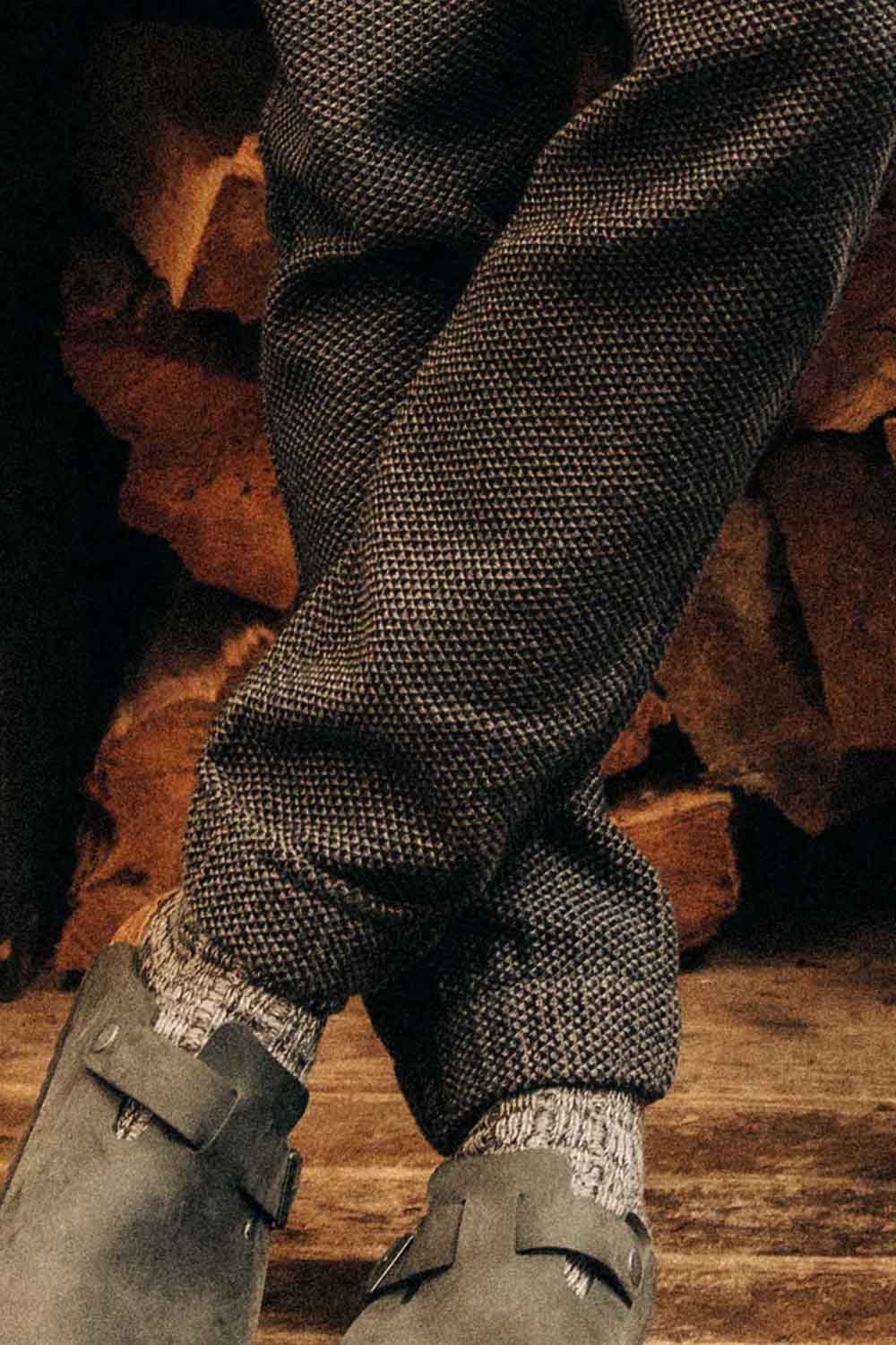 Taylor Stitch THE APRES PANT Charcoal Hem