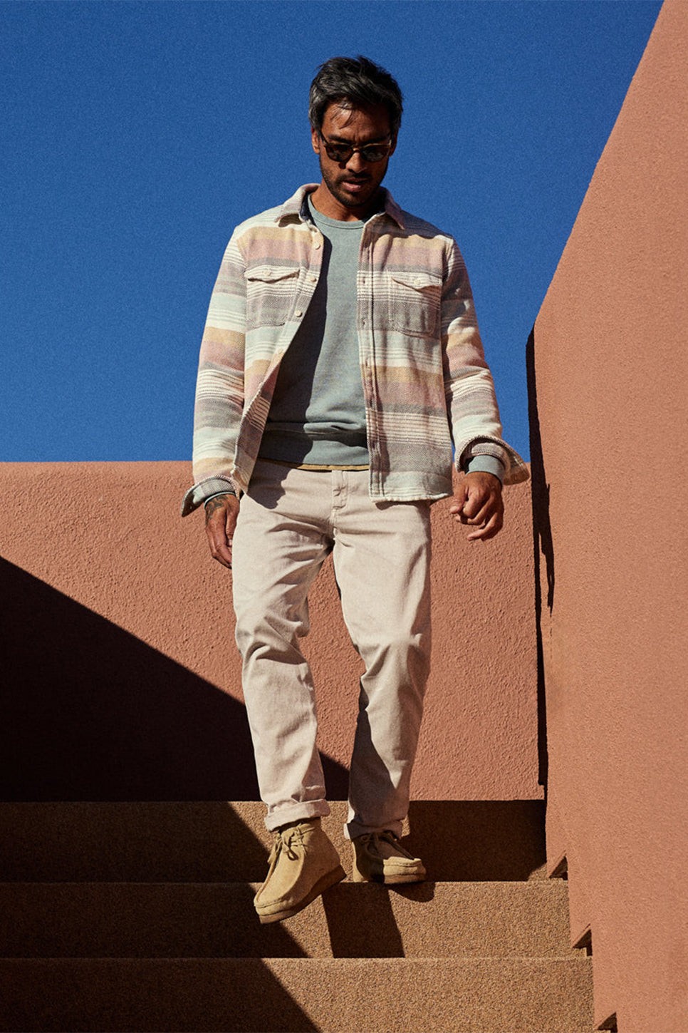 Outerknown - Blanket Shirt - Cloud Sonoran Stripe - Model