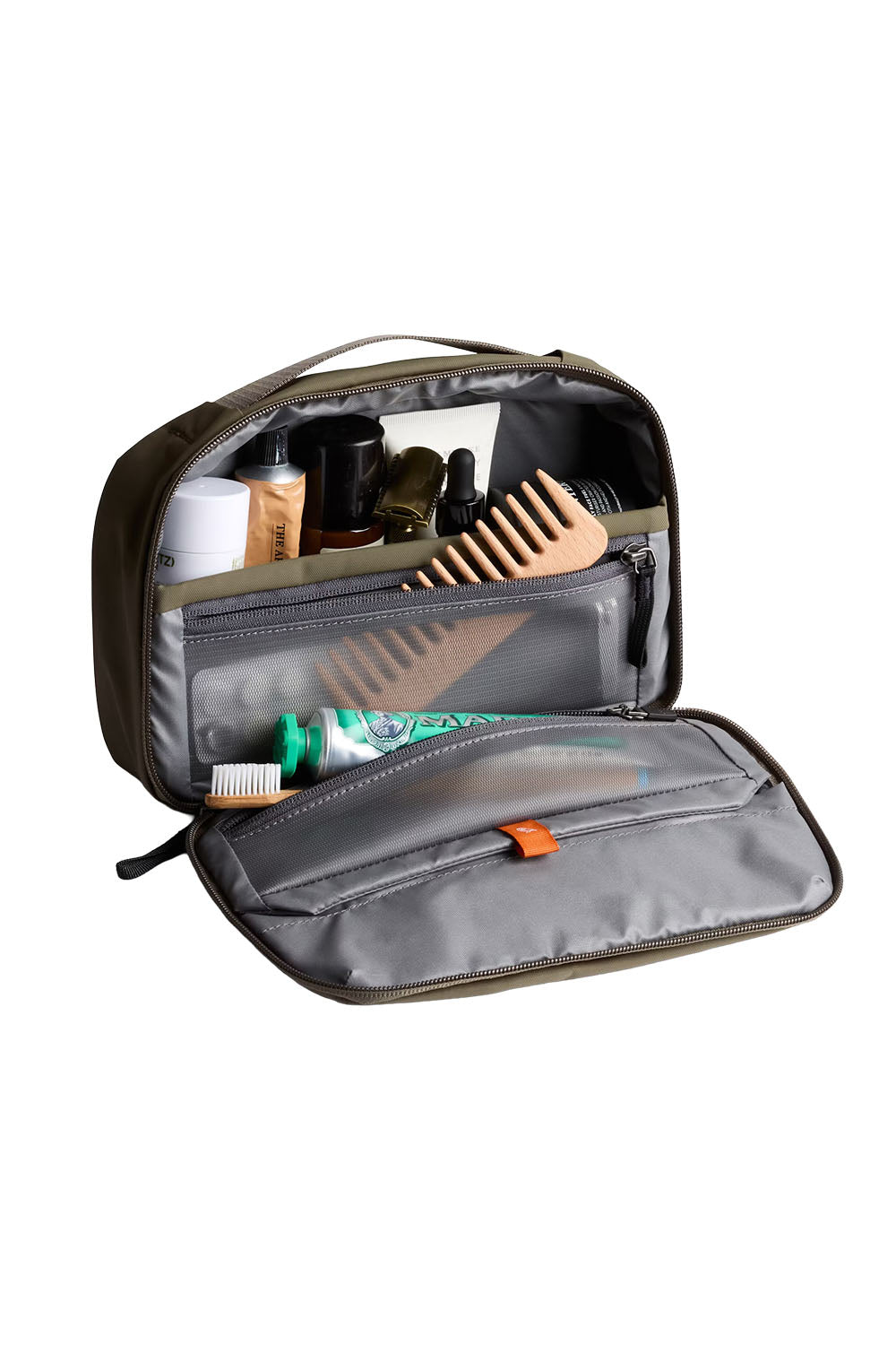 bellroy-hanging-toiletry-kit-sea-kelp-profile