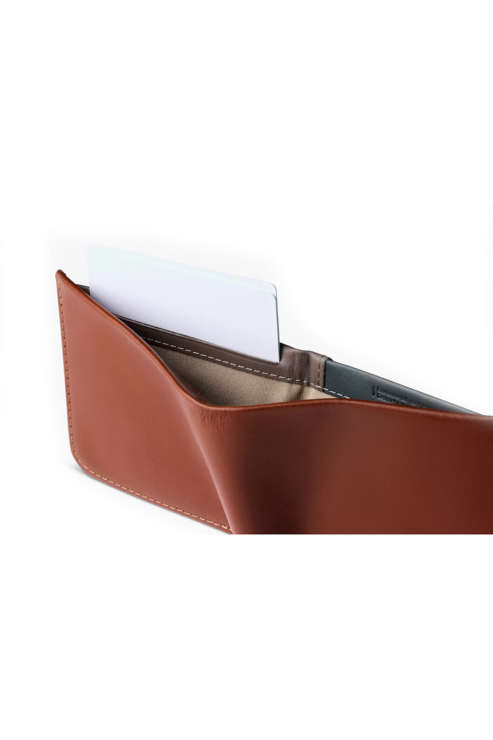 bellroy-hide-and-seek-lo-wallet-sienna-pocket