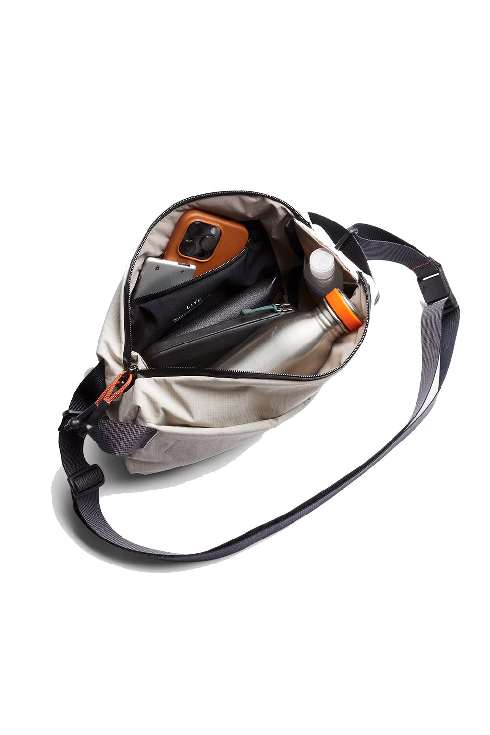 bellroy-lite-sling-ash-inside