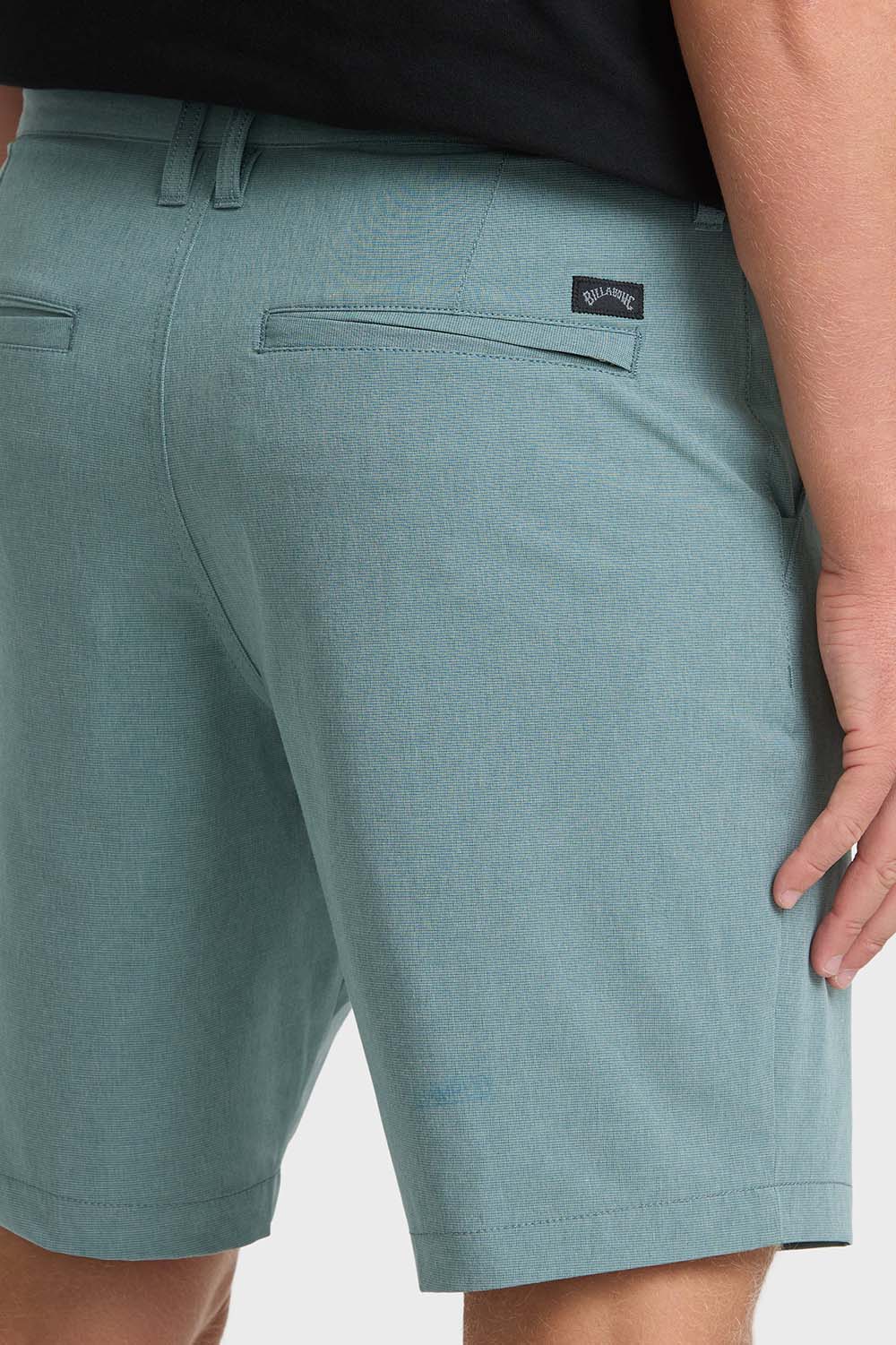 billabong crossfire mid deep sea detail