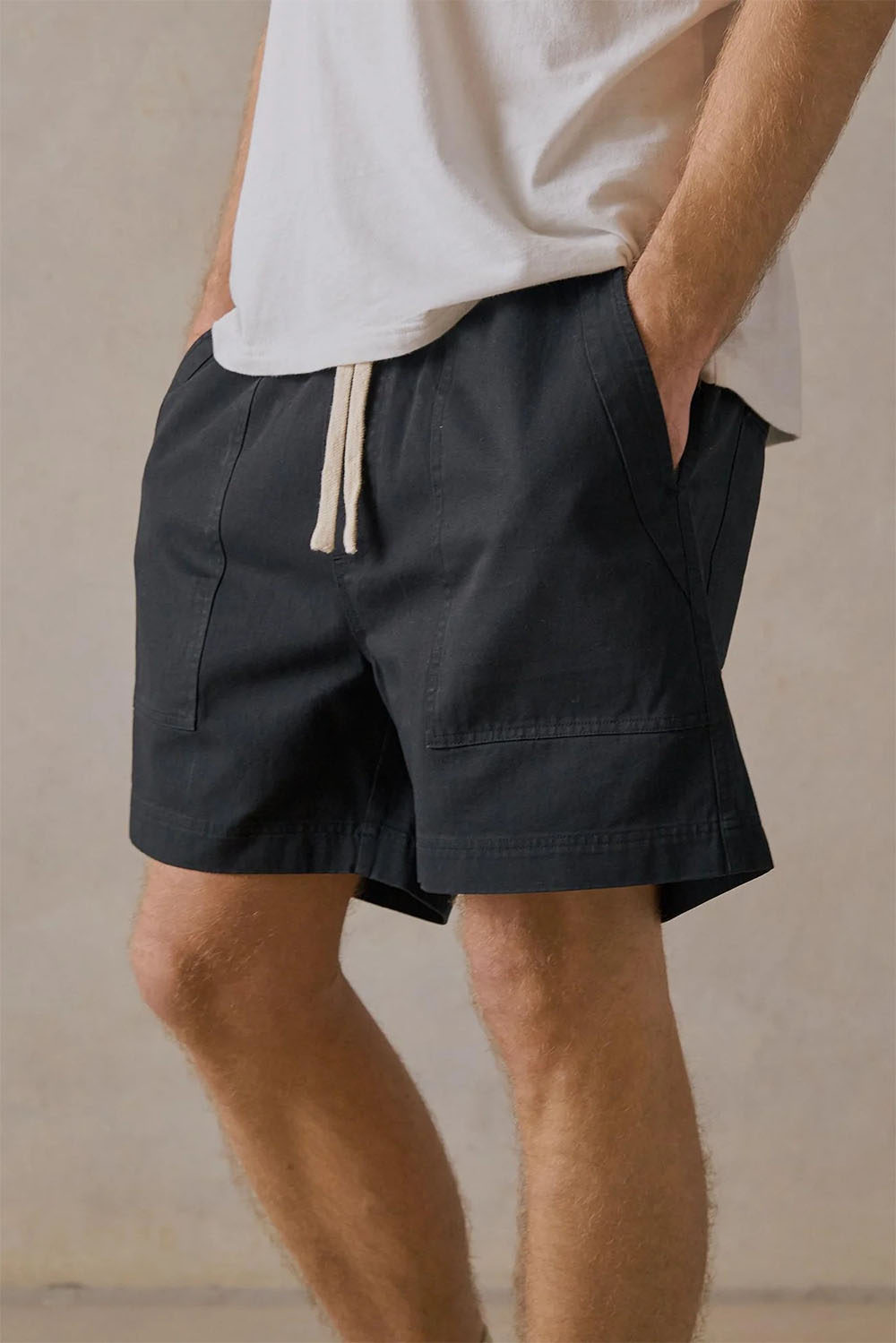 McTavish - Twill Shorts - Black - Profile