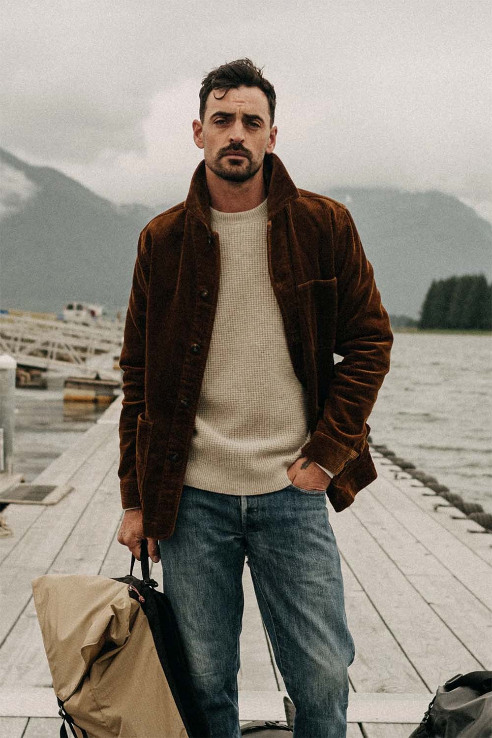 Taylor Stitch OJAI JACKET Bourbon Corduroy Model
