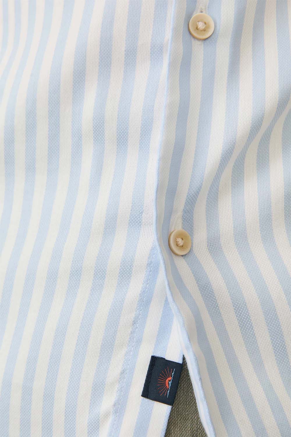 Faherty - MOVEMENT MONTERREY SHIRT - Blue Cape Stripe - Detail