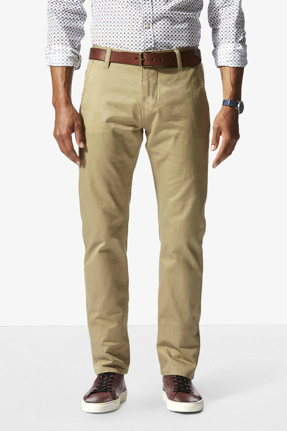 SLIM TAPERED CHINO