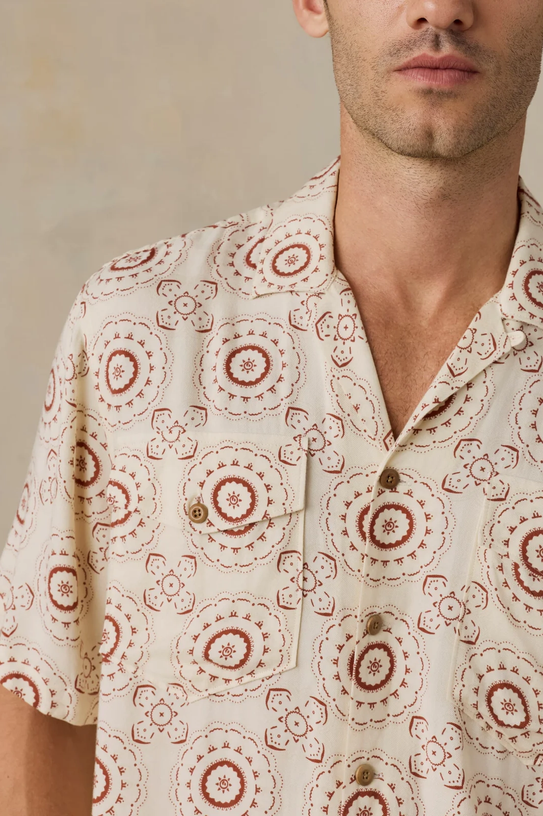 faherty bali camp ss cream sunburst bloom detail
