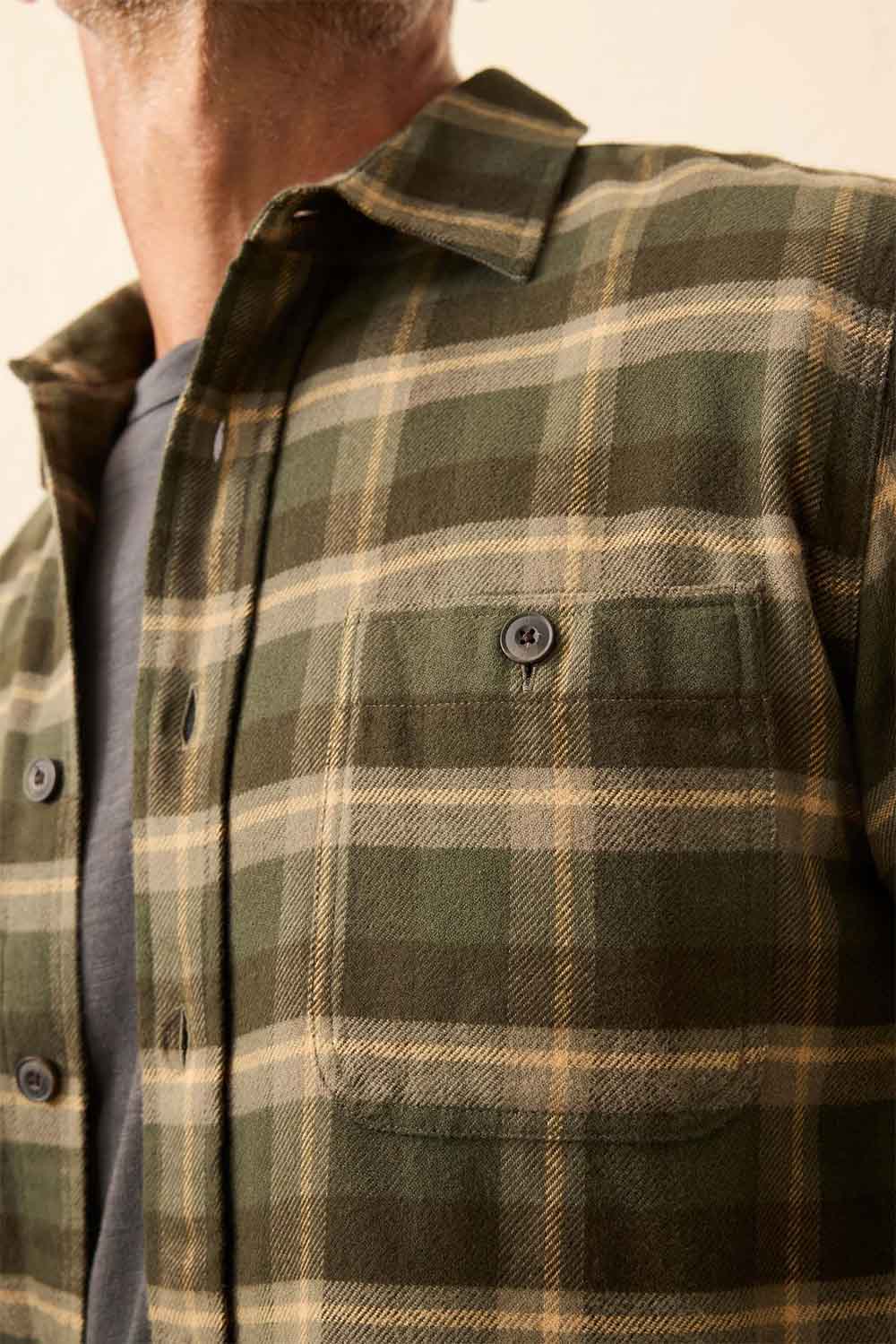 Faherty - Nazare Flannel - Garret Verde Plaid - Detail