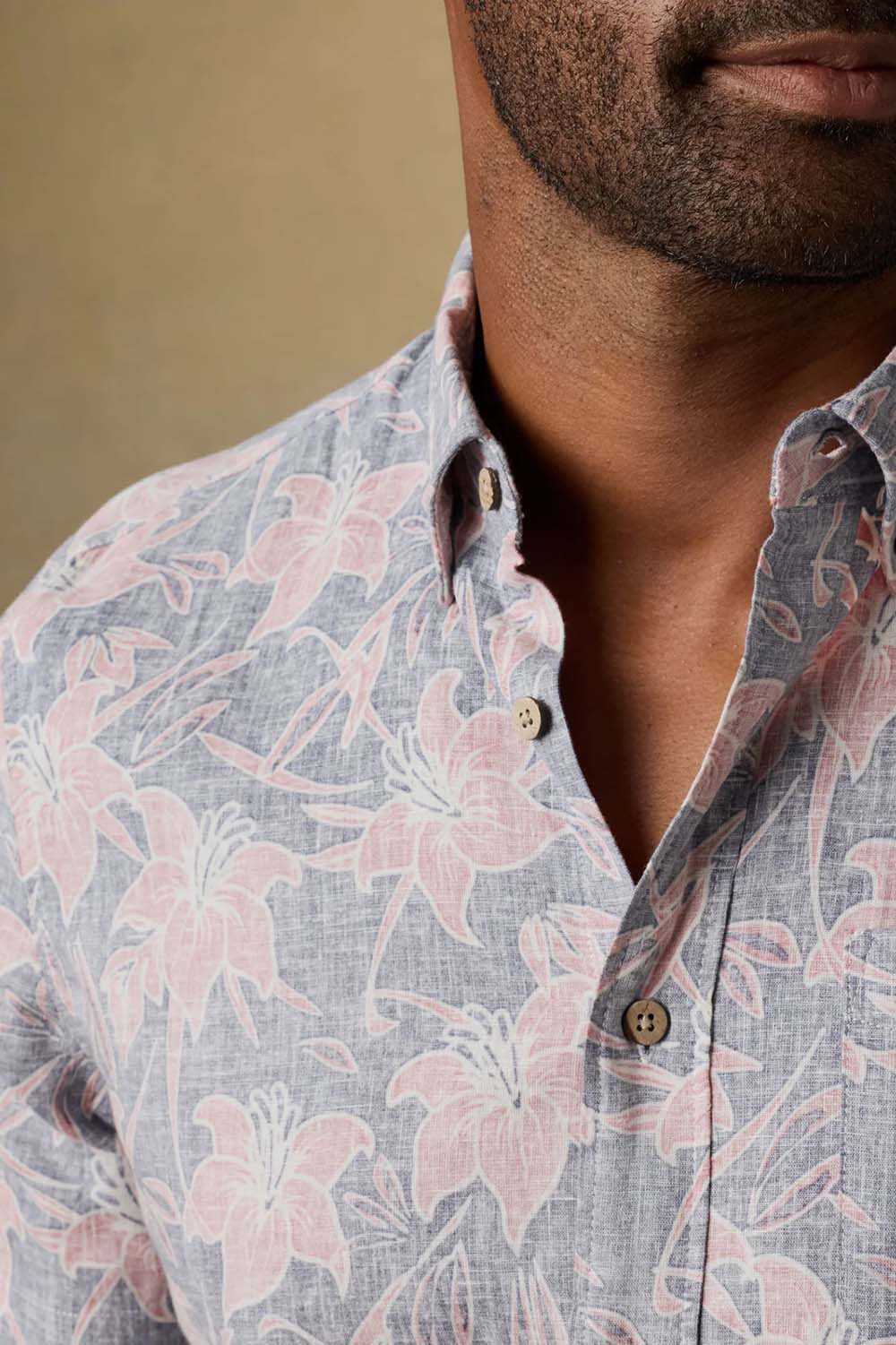 faherty ss breeze shirt navy red lotus collar