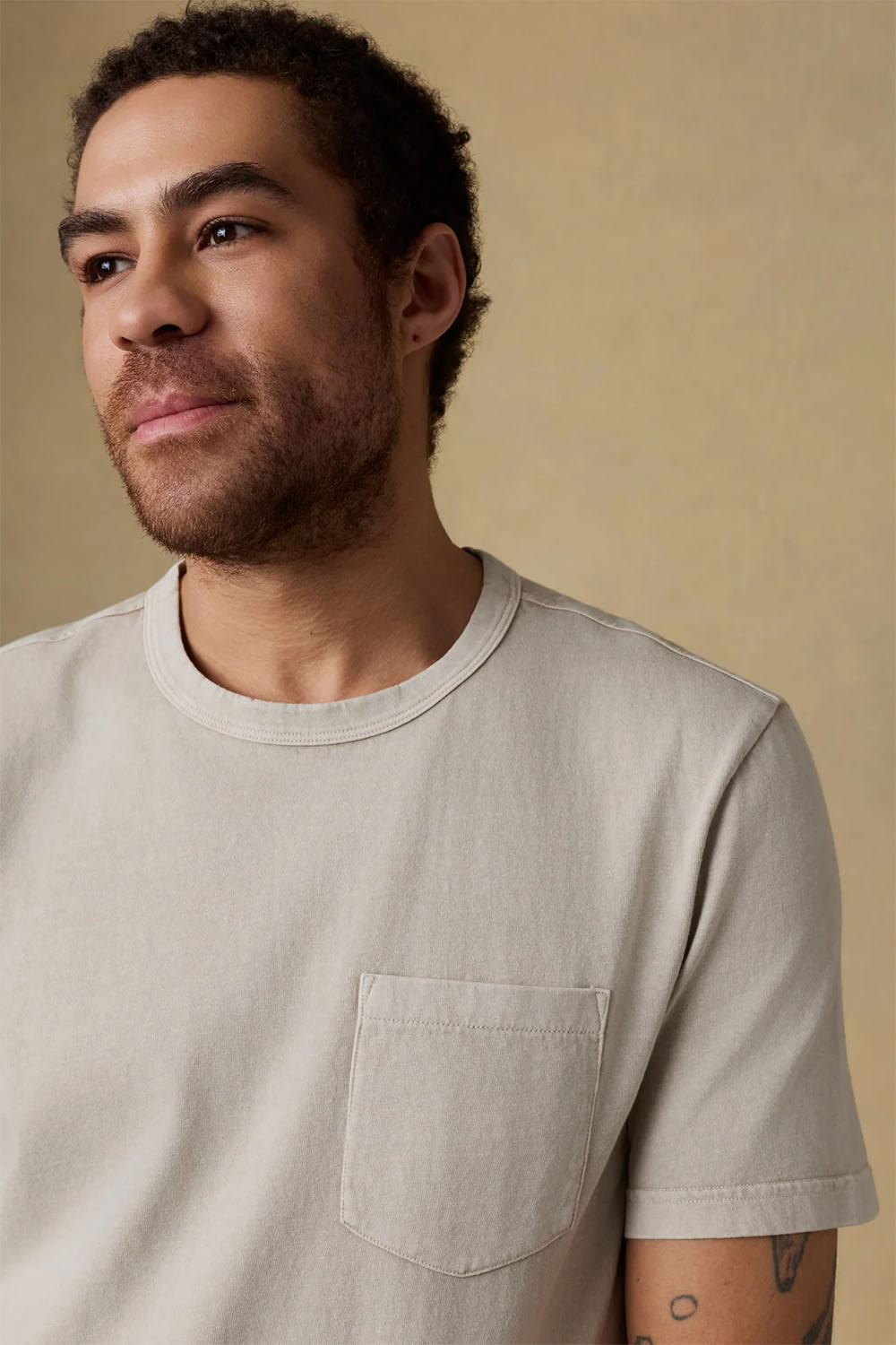 faherty ss recycled cotton tee sand point  detail
