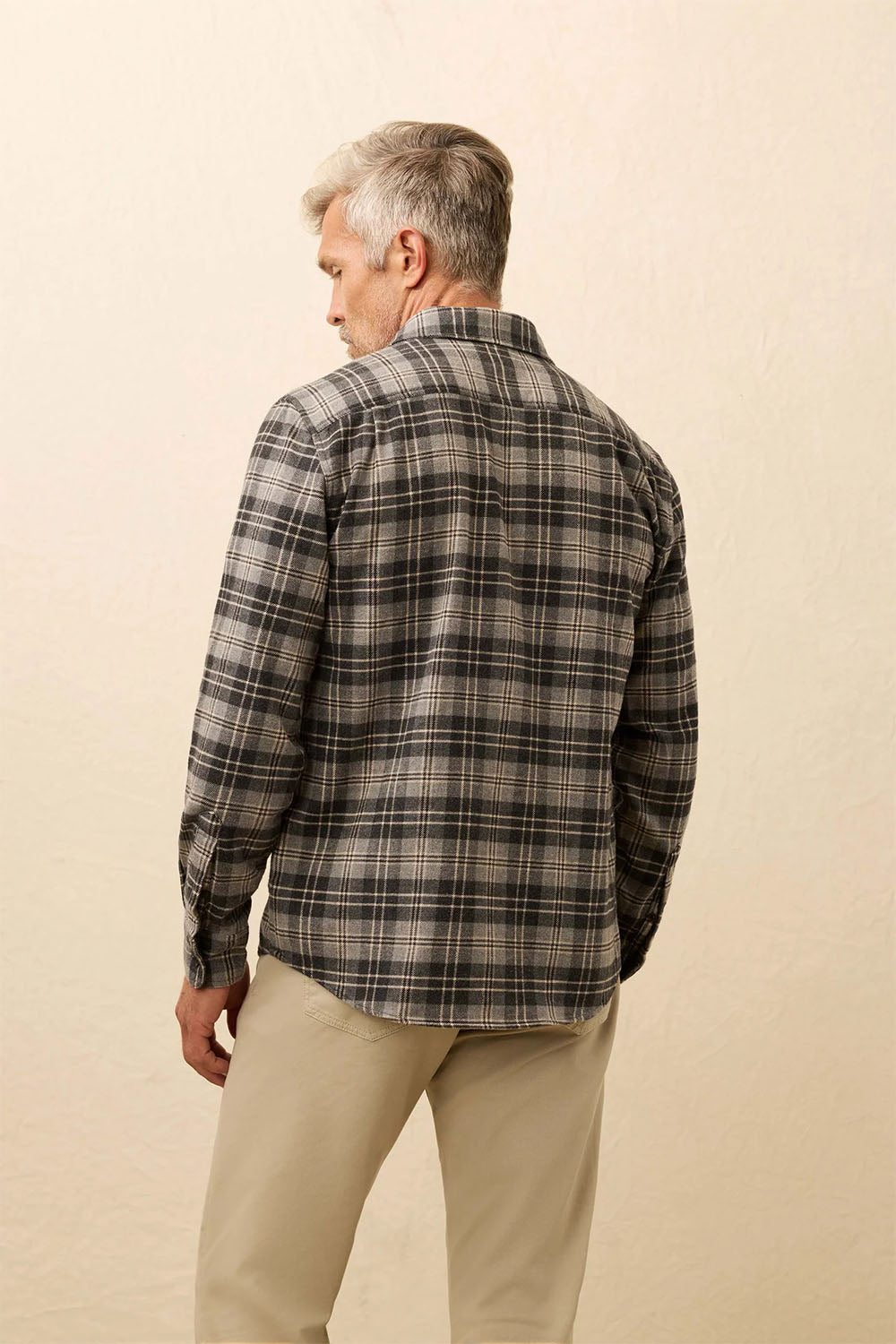 faherty super brushed flannel dark cloud plaid back