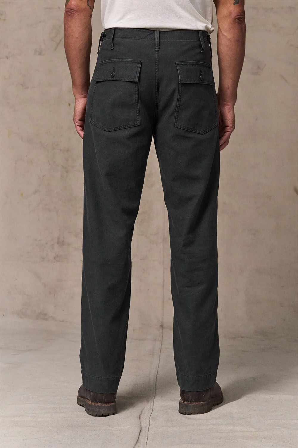 filson field supply pant washed faded black back