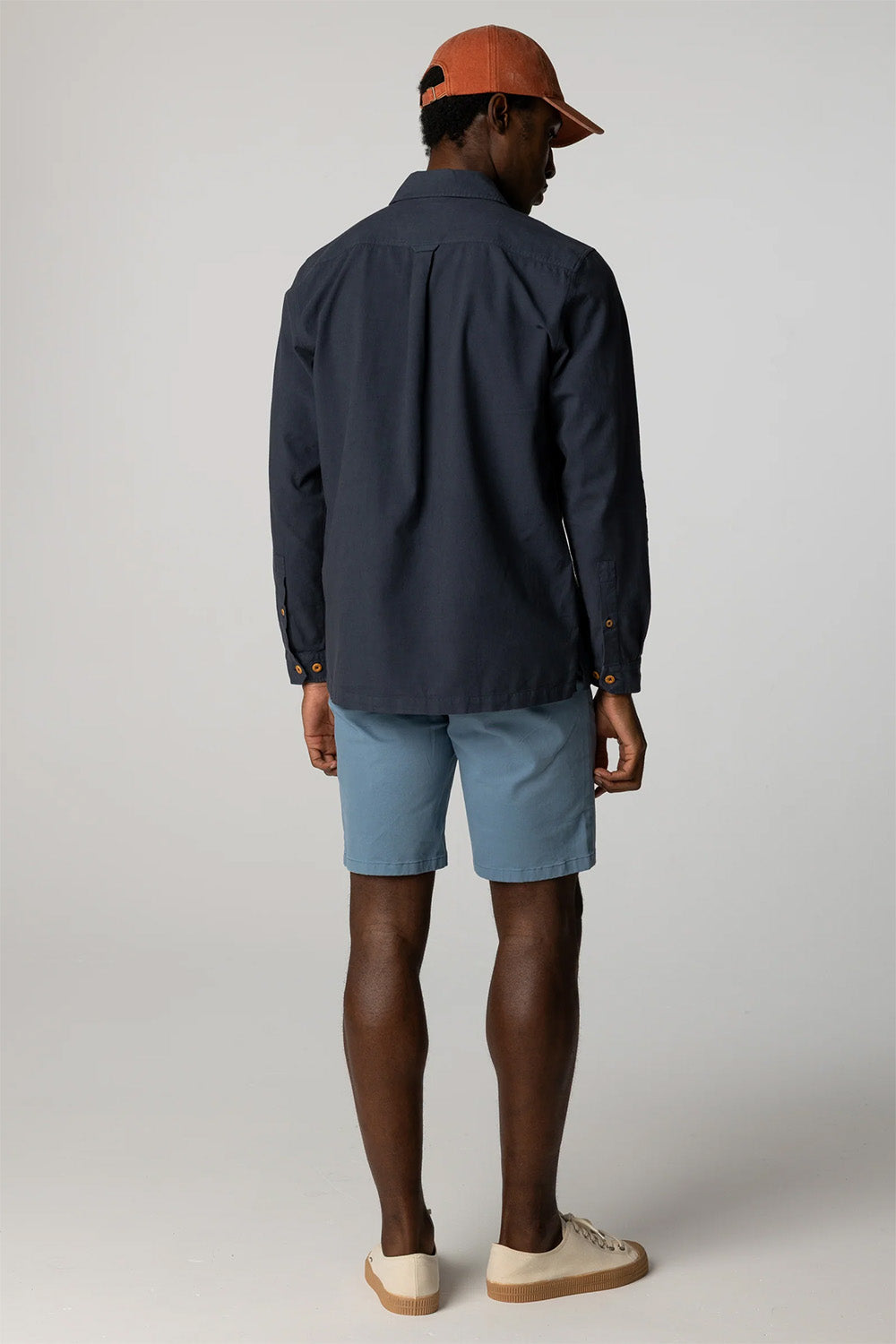 finisterre-hendra-long-sleeve-shirt-navy-back