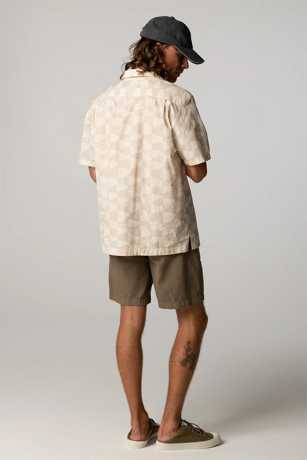 finisterre dylan printed ss painted check ecru back