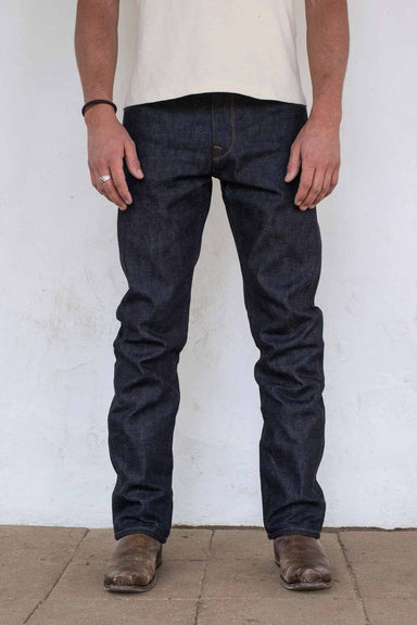 Freenote Cloth - Wilkes 14.25oz - Broken Twill - Model Front View