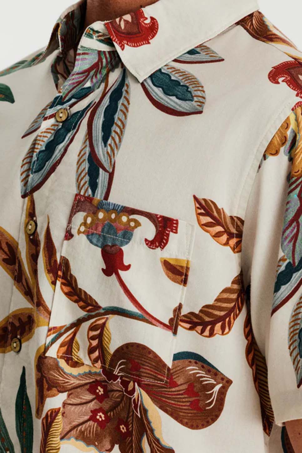 Roark - Journey SS - Baroque Almond - Detail