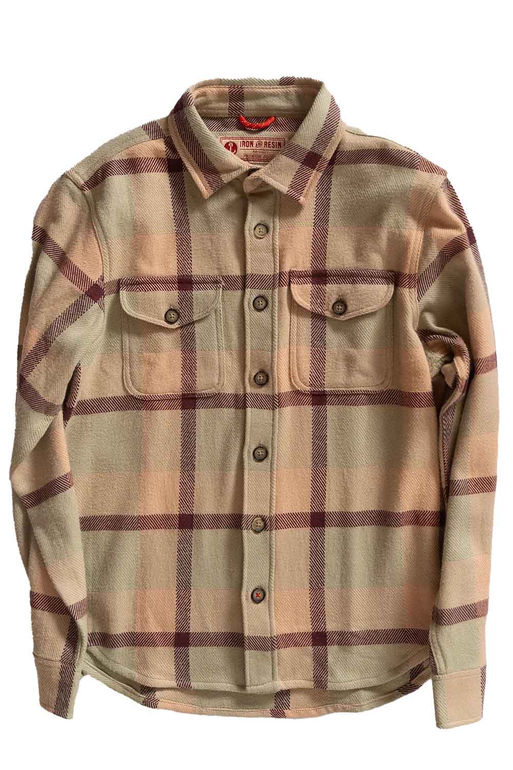 iron and resin conejo shirt green