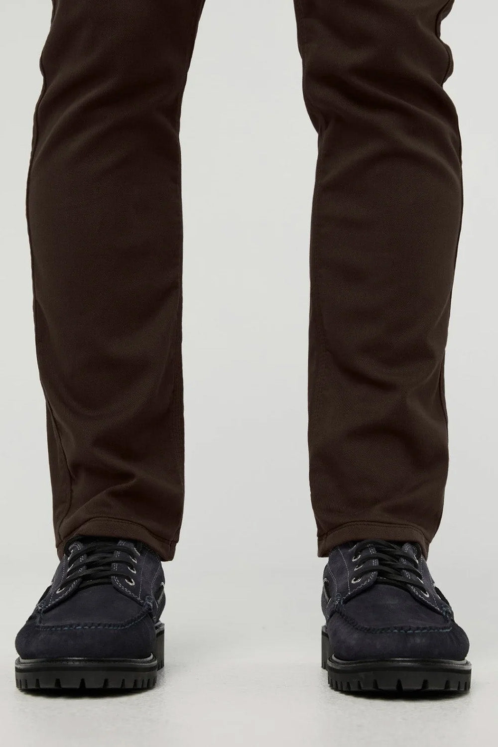 Duer No Sweat Straight in Stout — Detail-1 view