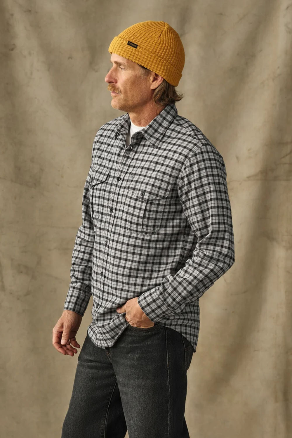 Filson - Lightweight Alaskan Guide Shirt - Light Charcoal Plaid - Model Side