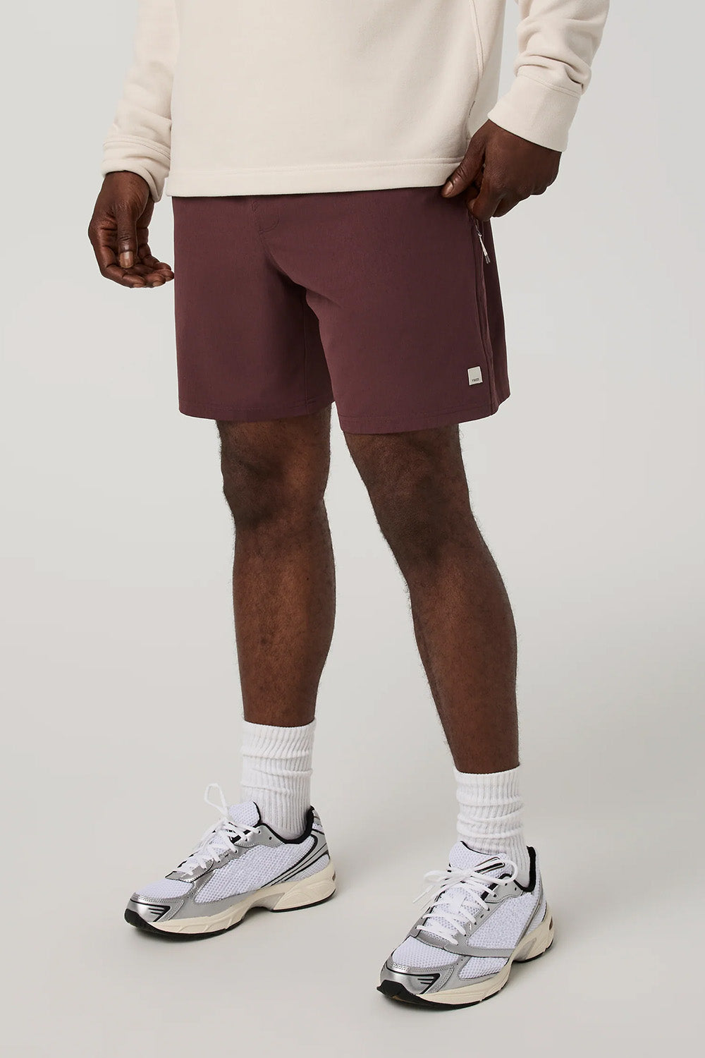Vuori - Banks Session Short 7" - Boysenberry - Model Detail