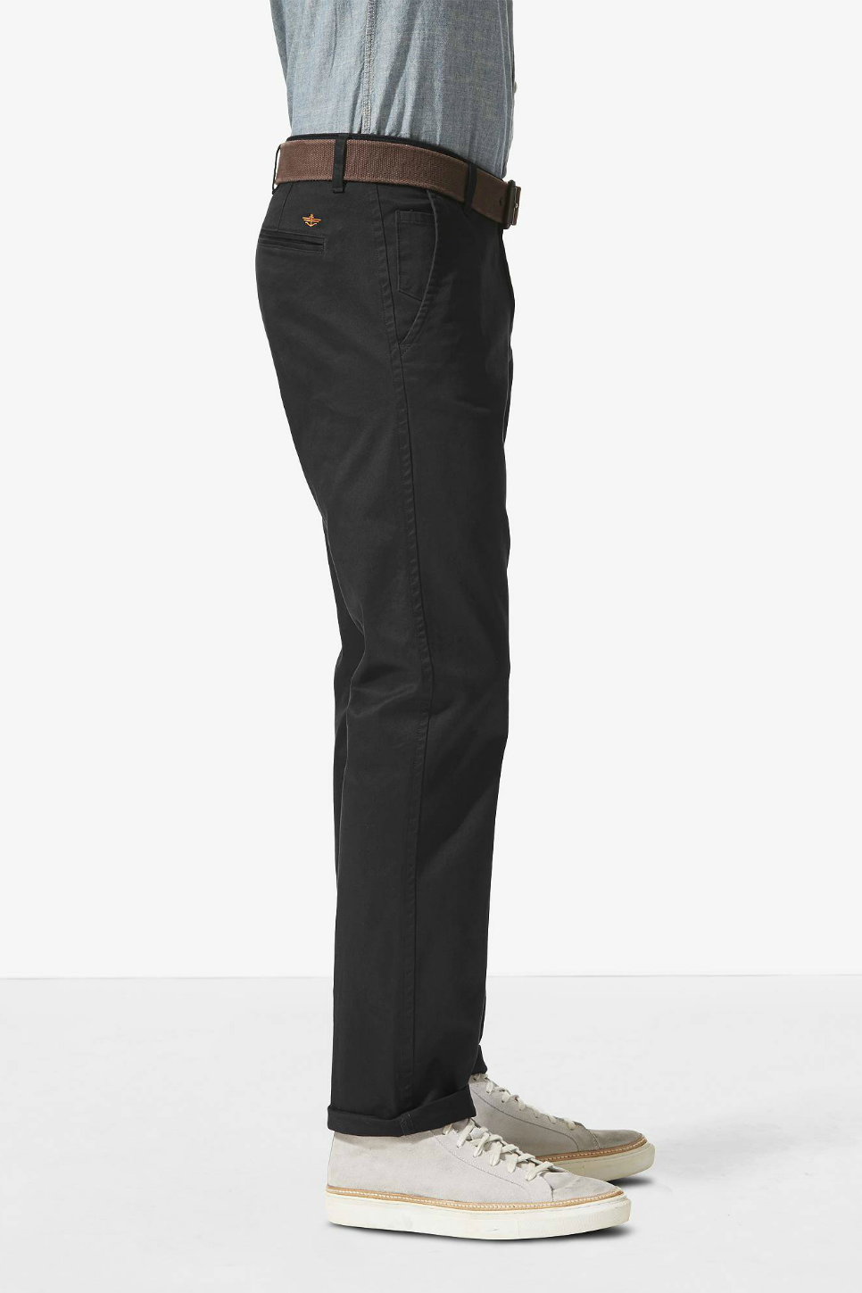 SLIM TAPERED CHINO