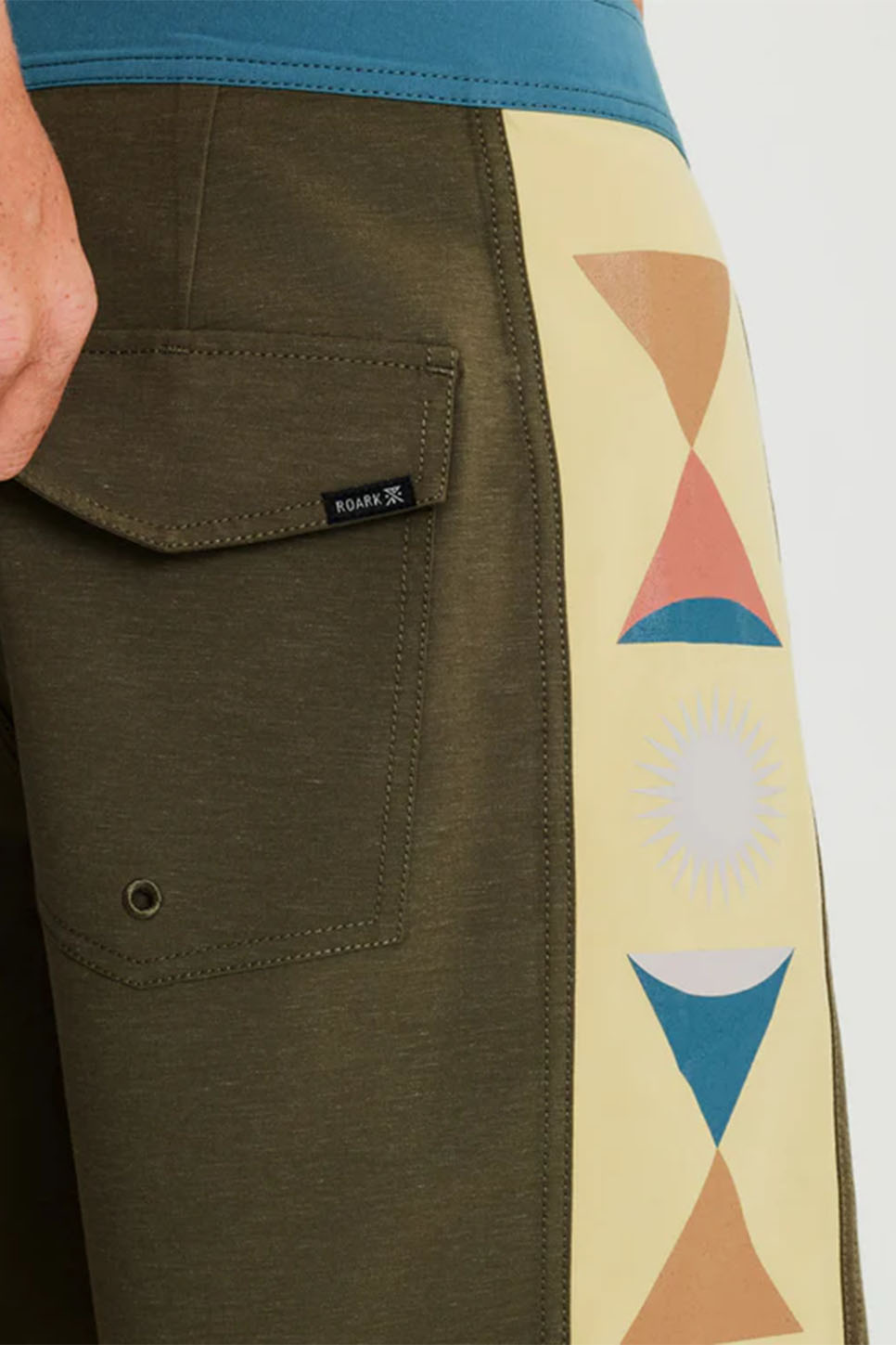 Roark - Passage 16" Side Panel - Military - Detail