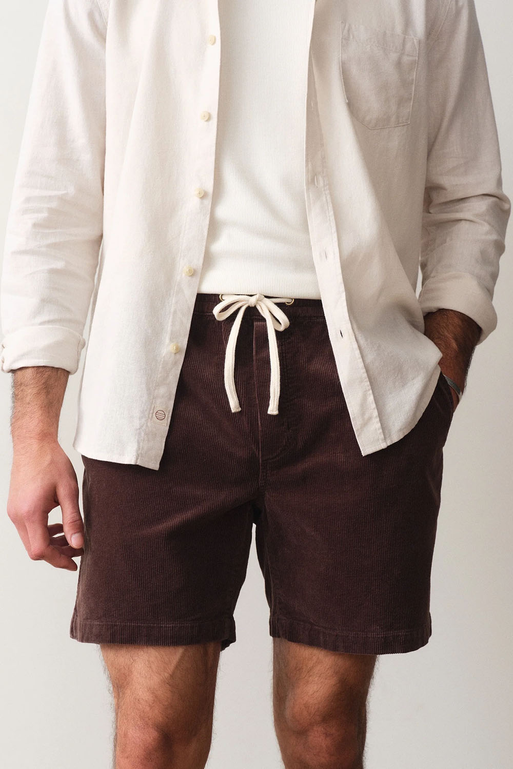 marine-layer-6in-saturday-cord-short-dark-brown-front