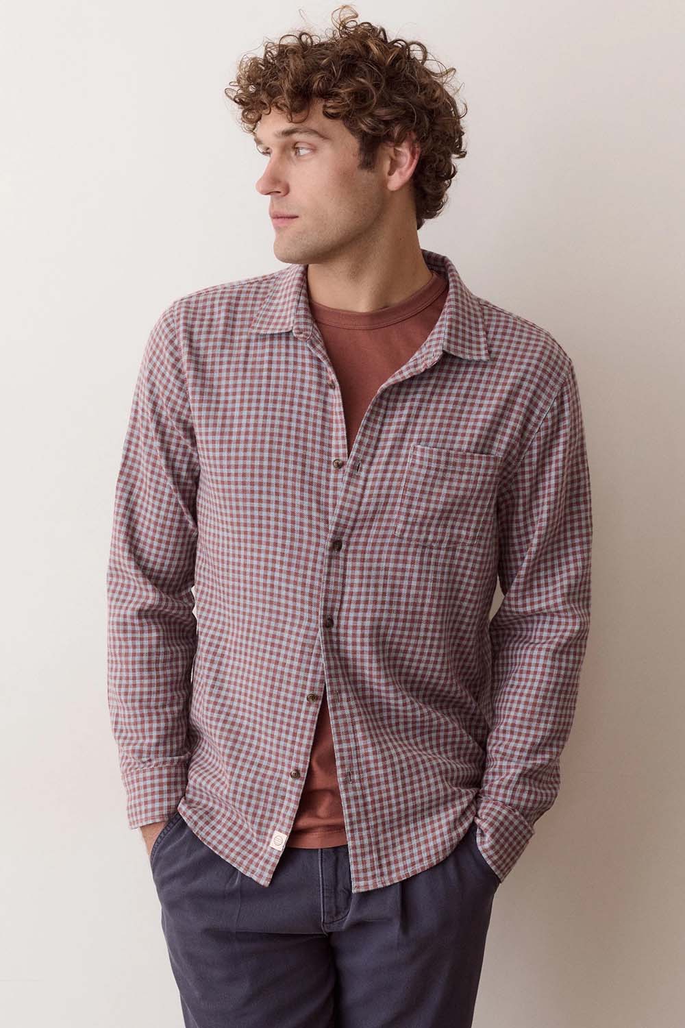 marine-layer-stretch-selvage-shirt-burgundy-blue-gingham-front