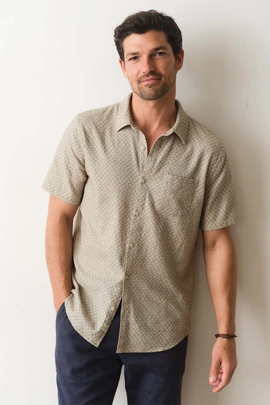 marine-layer-stretch-selvage-shirt-sage-shell-print-front