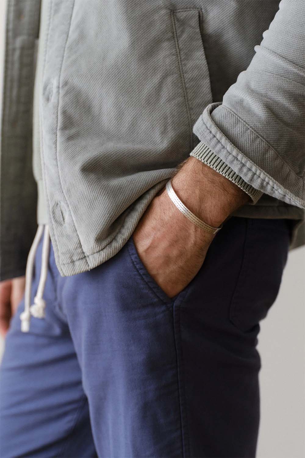 marine layer max moleskin overshirt slate sleeve