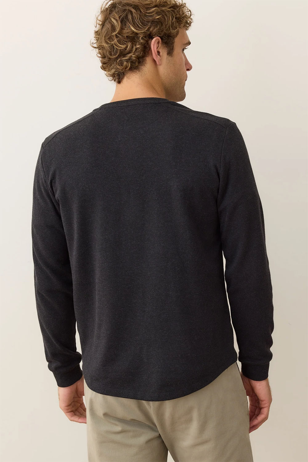 marine layer pacifica stretch henley charcoal back