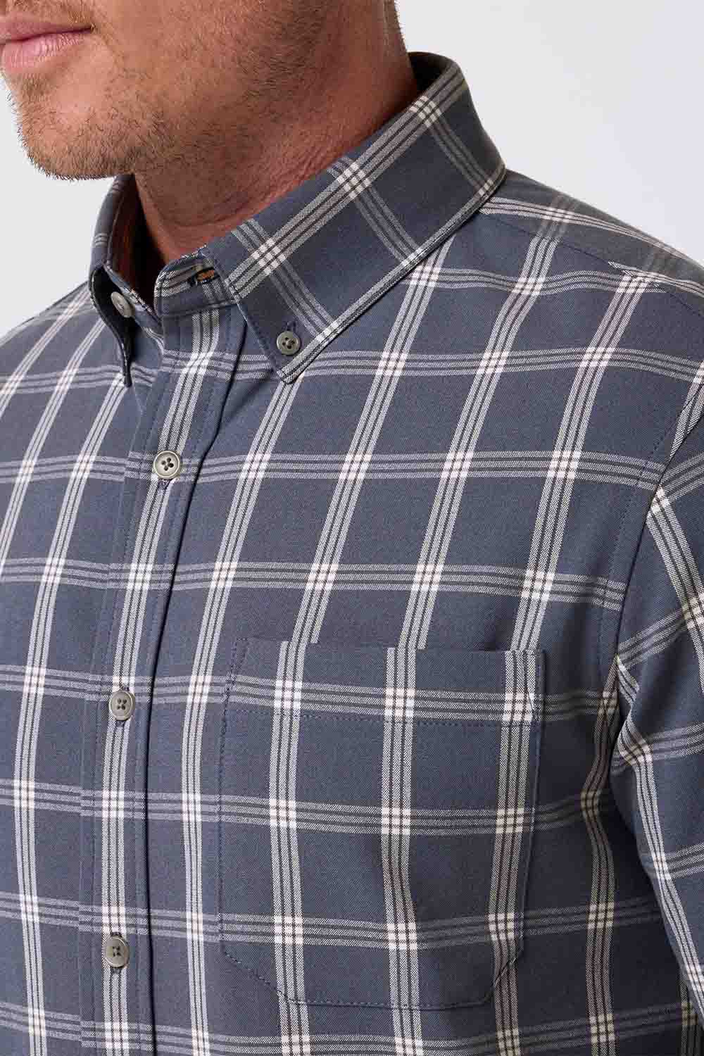 Mizzen + Main - City Flannel - Dark Slate Oliver Plaid - Collar Detail