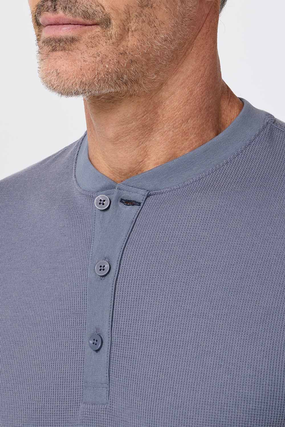Mizzen + Main - Henderson Henley - Dark Slate - Detail Placket