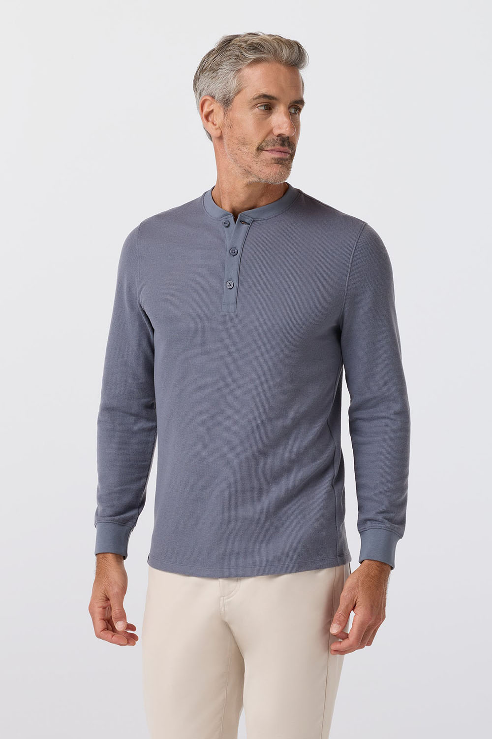 Mizzen + Main - Henderson Henley - Dark Slate - Model Front