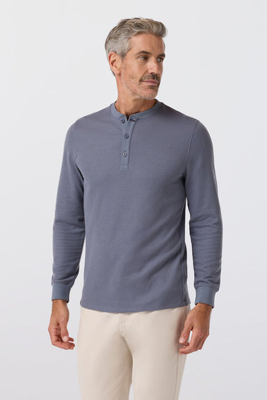 Mizzen + Main - Henderson Henley - Dark Slate - Model Front