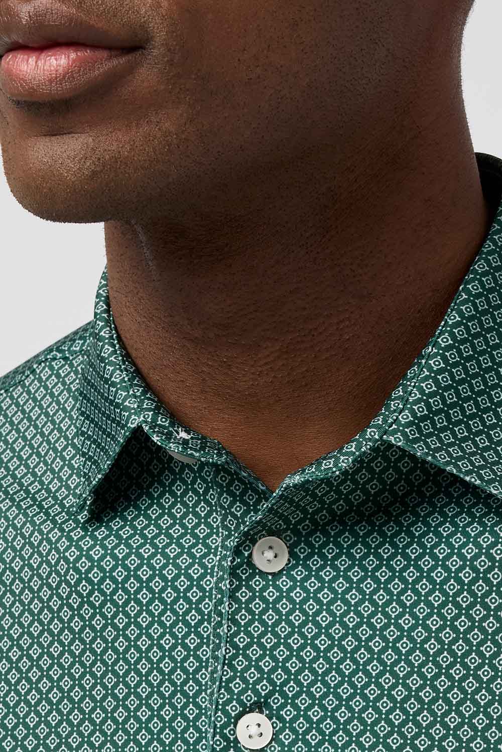 mizzen and main versa polo pine circle texture detail