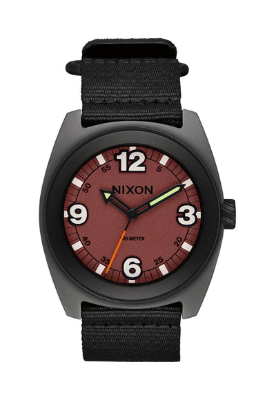 nixon clutch 42 matte gunmetal hot sauce front