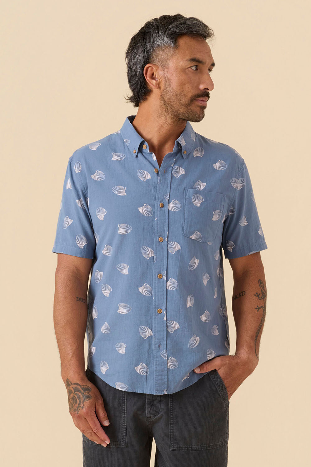 outerknown- the-short-sleeve-studio-shirt-french-blue-seashells-front