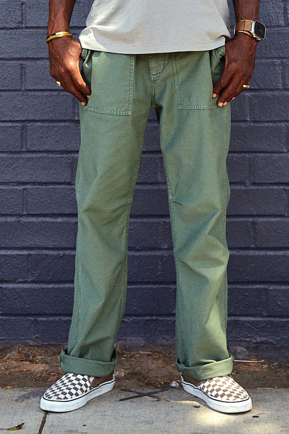 outerknown-the-field-pant-off-duty-drab-model