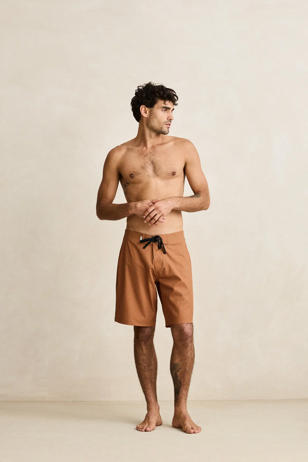 rhythm essential trunk tobacco front