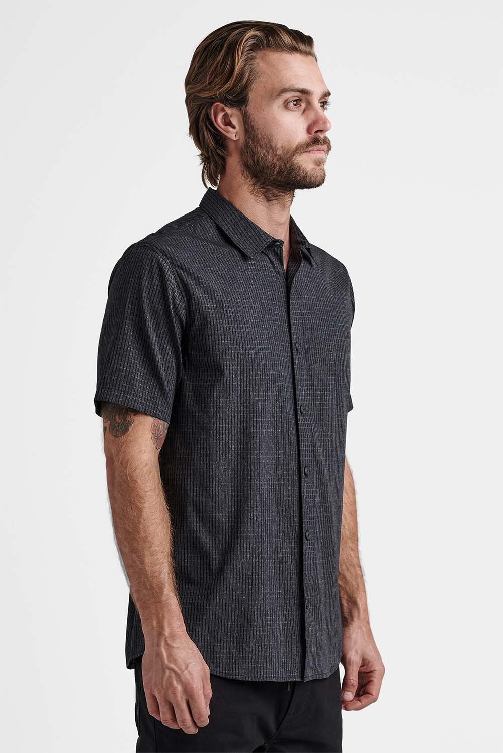 roark-bless-up-short-sleeve-black-2-side