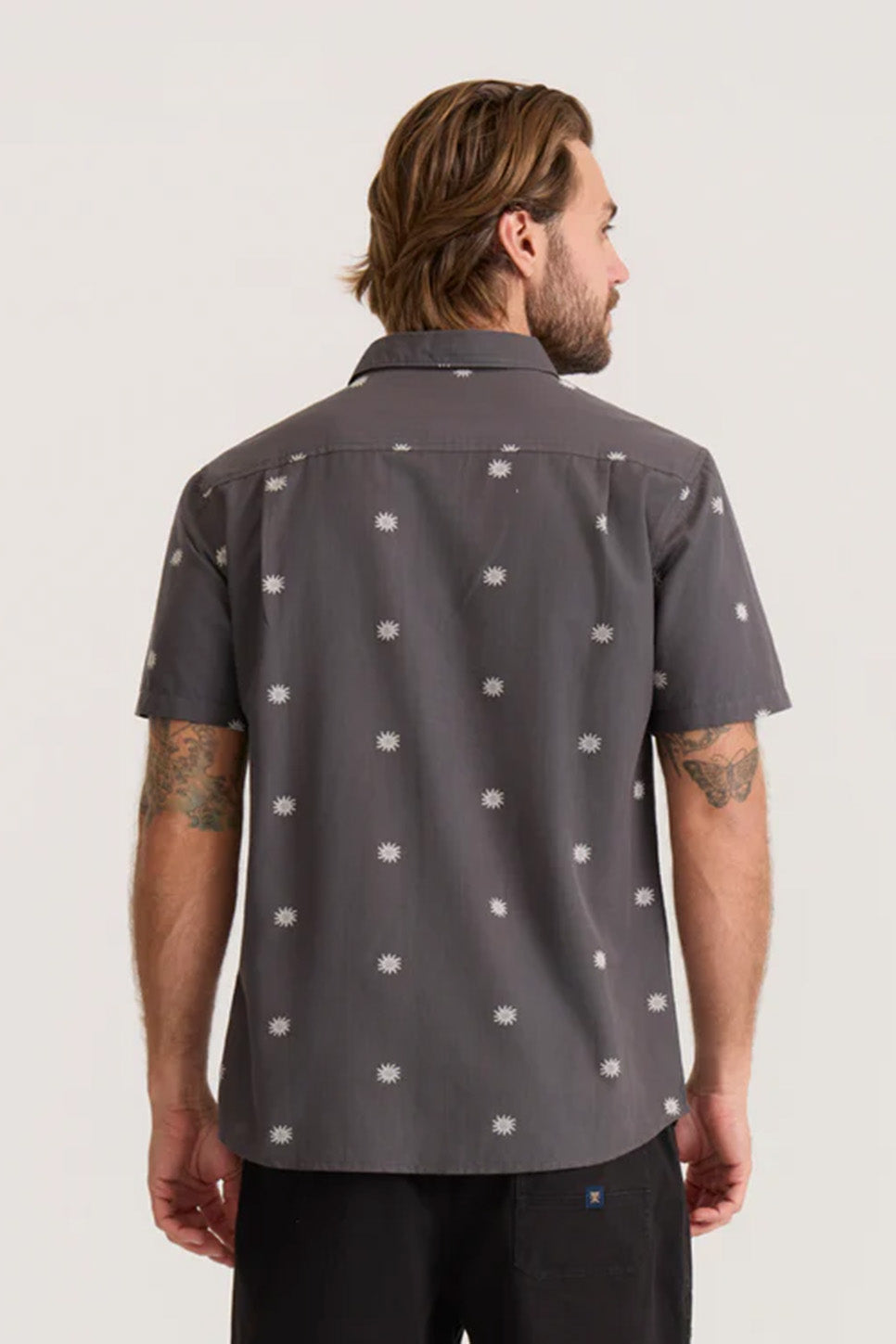roark-journey-short-sleeve-charcoal-back