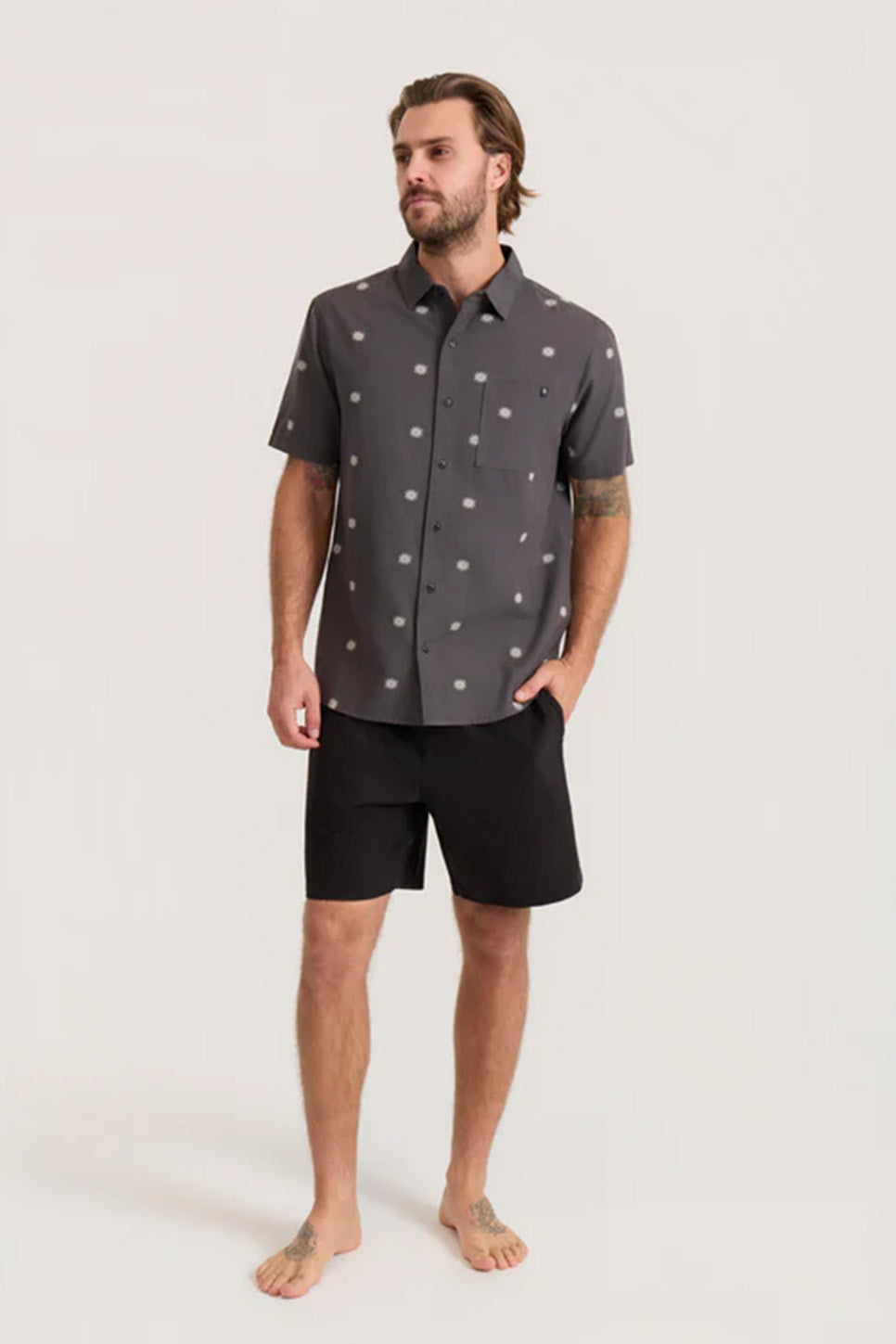 roark-journey-short-sleeve-charcoal