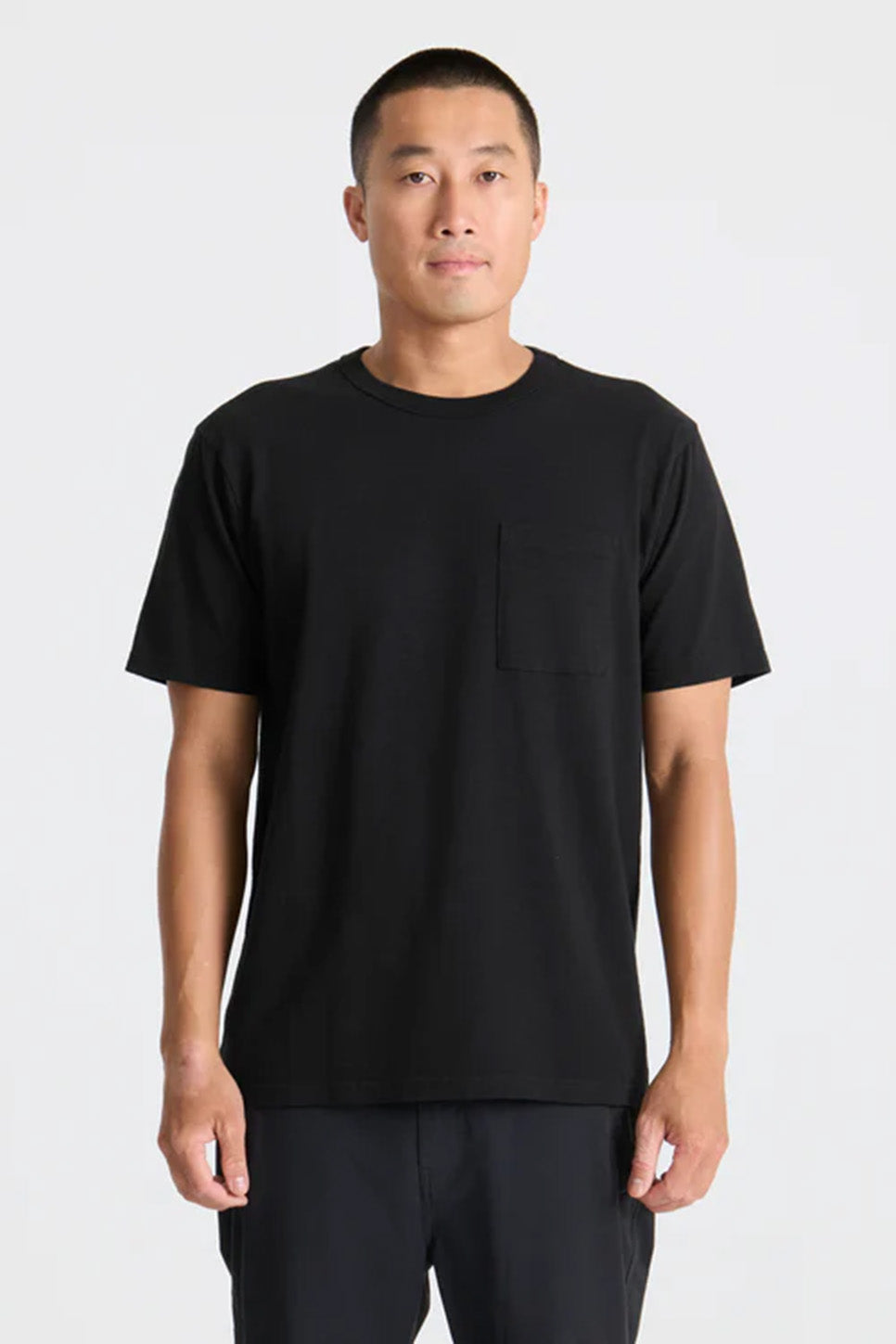 roark-well-worn-organic-tee-black-front