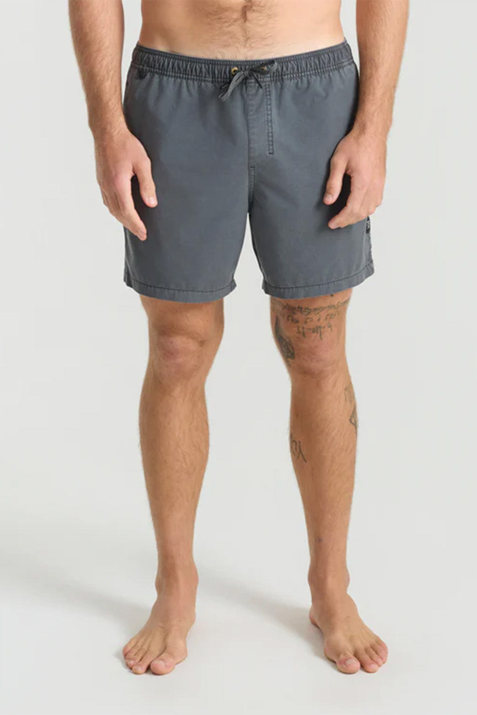 roark shorey washed black front