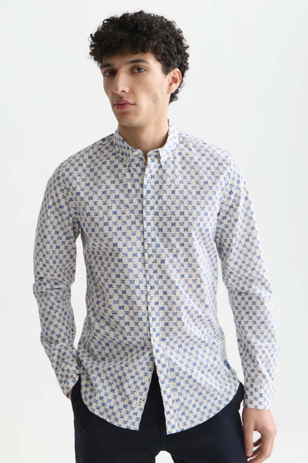scotch-and-soda-micro-printed-ls-shirt-tile-flowers-blue-front