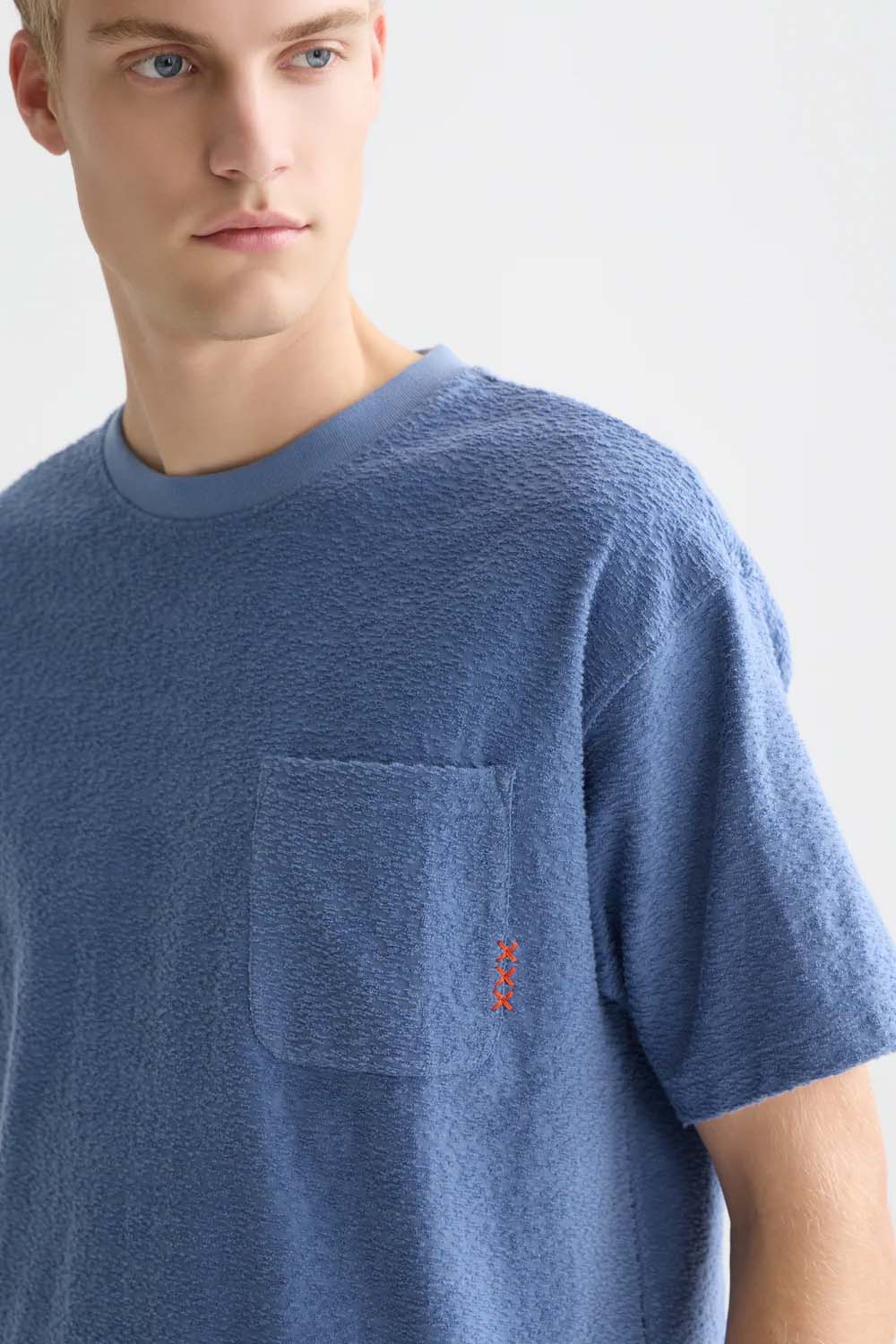 scotch and soda jacquard toweling t-shirt infinity detail