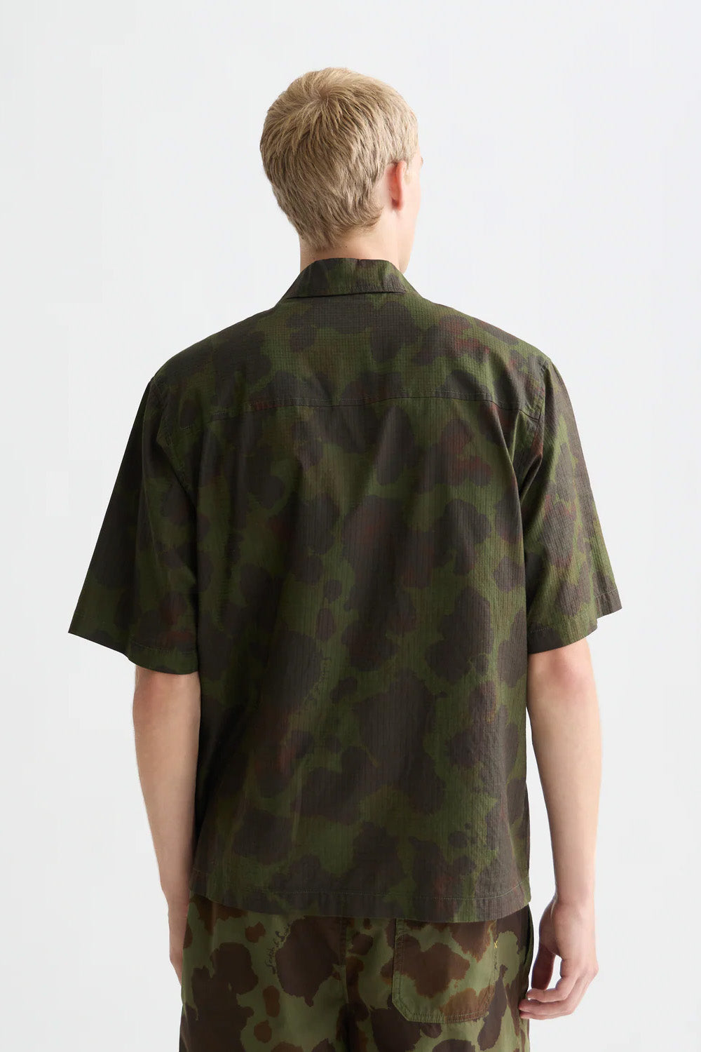 scotch and soda printed ripstop shirt painterly animal olive night back
