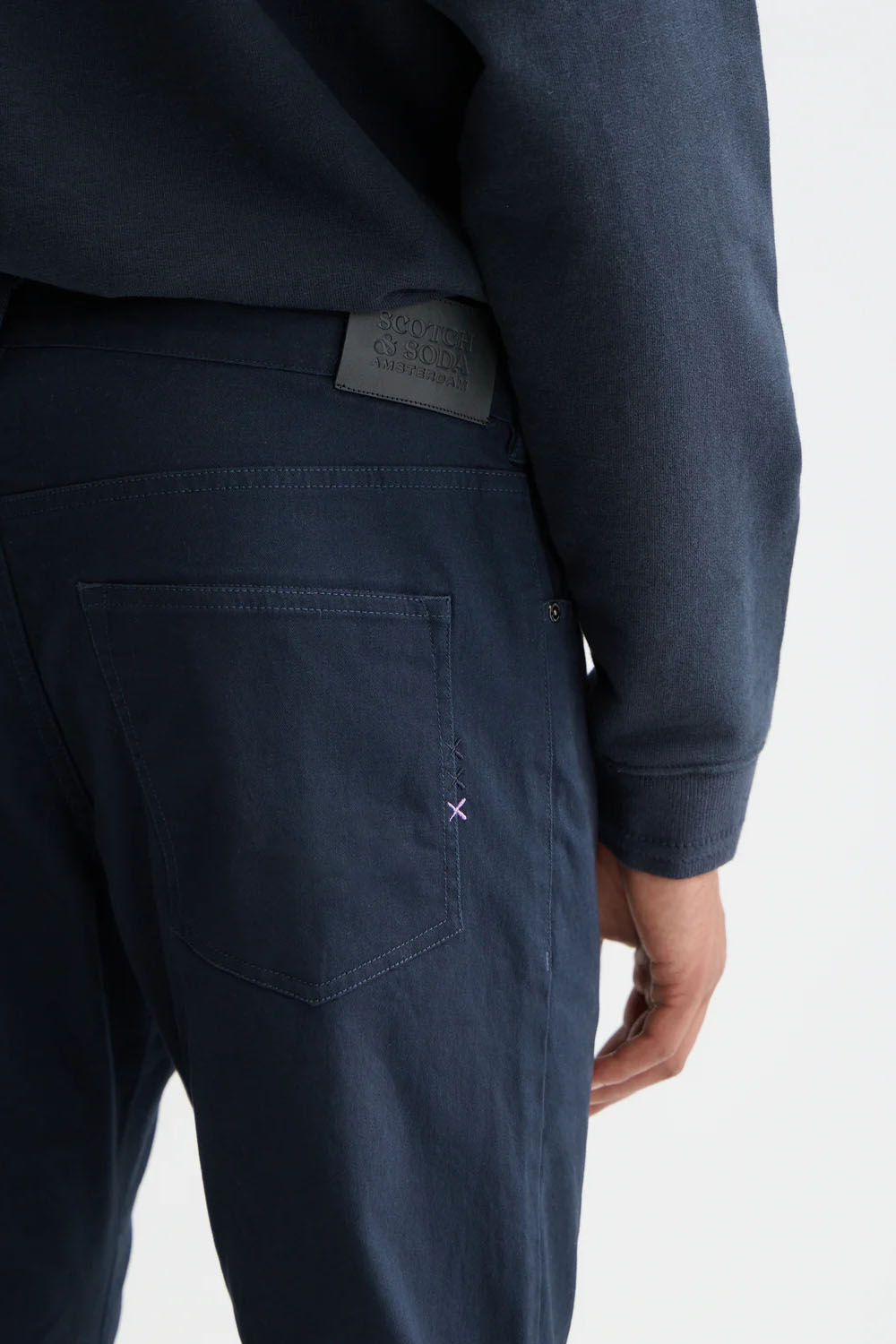 scotch and soda ralston carbon detail